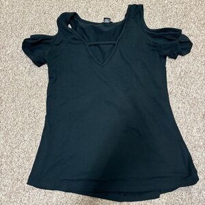 Black cutout cold should tshirt with cutout v-neck neckline